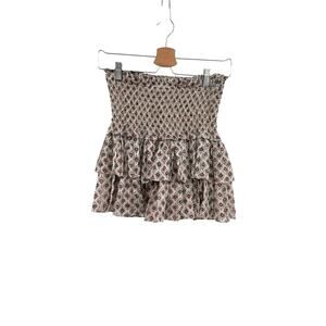 We're All Pretty Girls Smocked Tiered Mini‎ Skirt Floral Gold Metallic Medium
